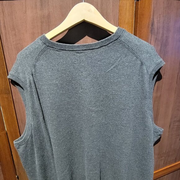 Harbor Bay Carbon Heather V-Neck Sweater Vest - Picture 3 of 3